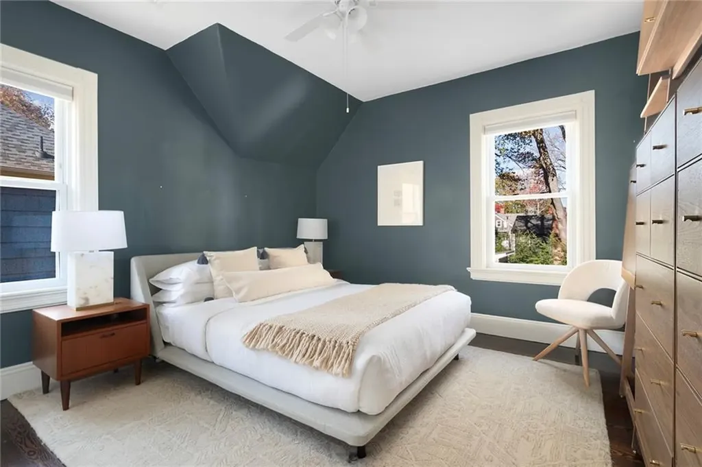 32 Glendale Avenue Providence RI 02906