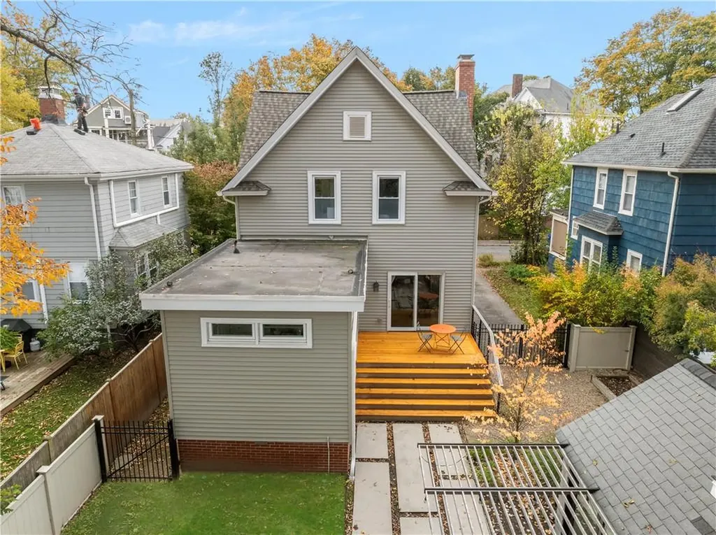 32 Glendale Avenue Providence RI 02906