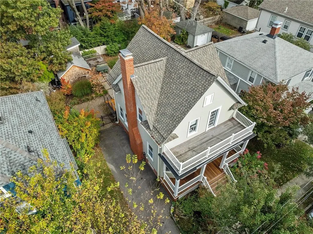 32 Glendale Avenue Providence RI 02906