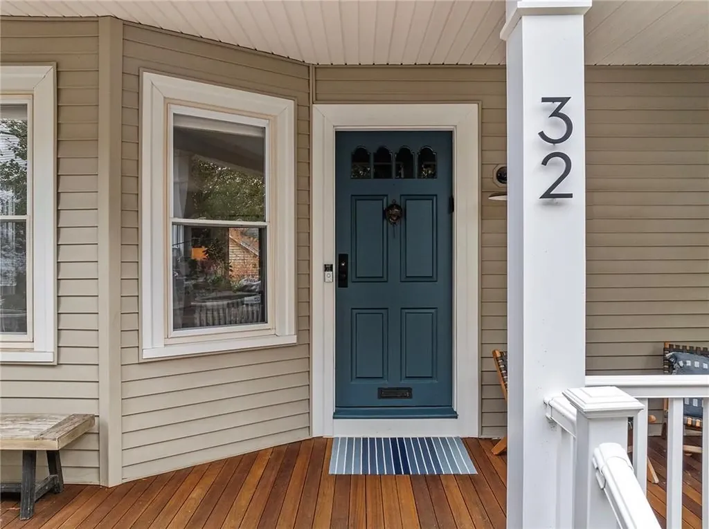 32 Glendale Avenue Providence RI 02906