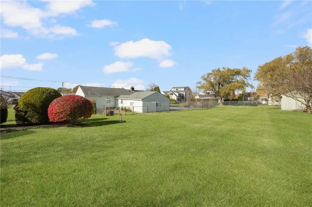 118 Wolcott Avenue Middletown RI 02842