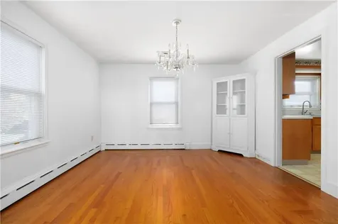 118 Wolcott Avenue Middletown RI 02842