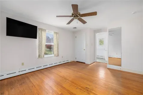 118 Wolcott Avenue Middletown RI 02842