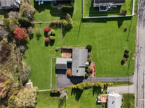 118 Wolcott Avenue Middletown RI 02842