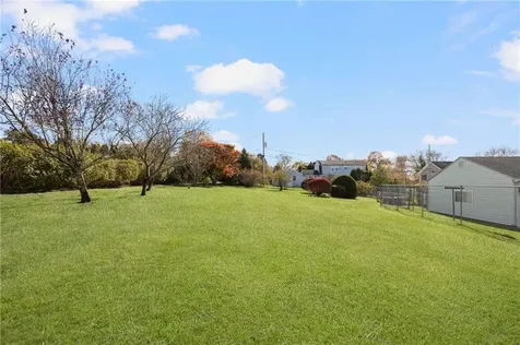 118 Wolcott Avenue Middletown RI 02842