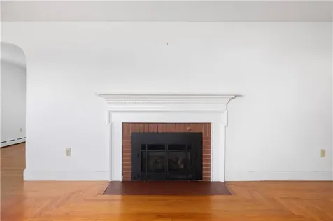 118 Wolcott Avenue Middletown RI 02842