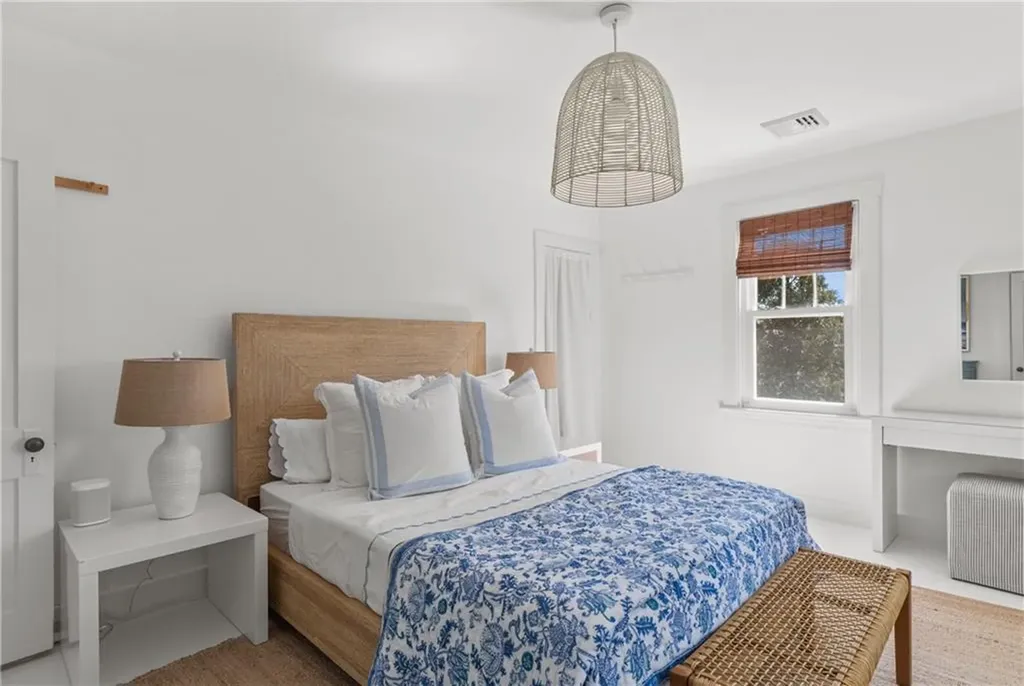 193 Coggeshall Avenue Newport RI 02840