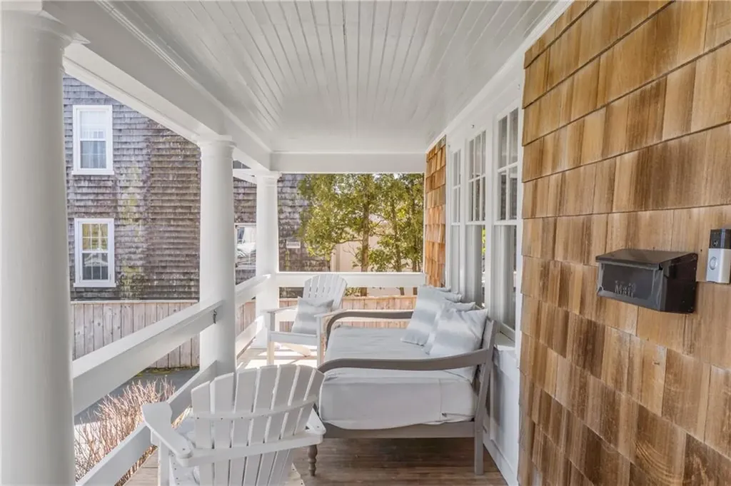 193 Coggeshall Avenue Newport RI 02840
