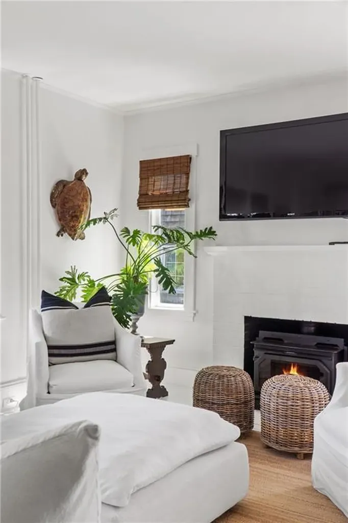 193 Coggeshall Avenue Newport RI 02840