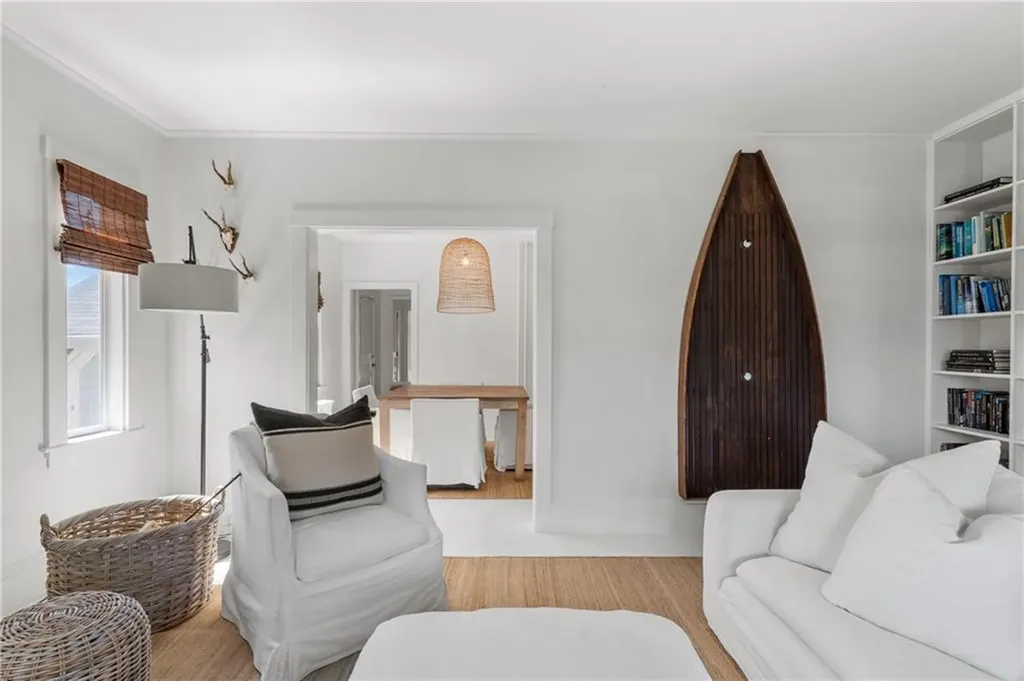 193 Coggeshall Avenue Newport RI 02840