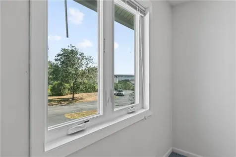 6 Fox Run Road Portsmouth RI 02871