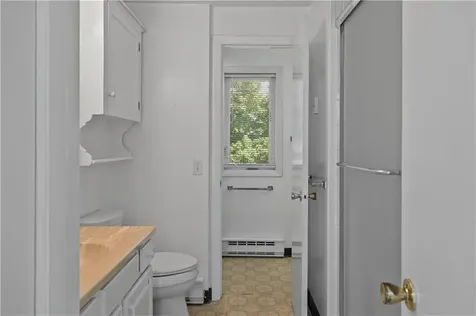 6 Fox Run Road Portsmouth RI 02871