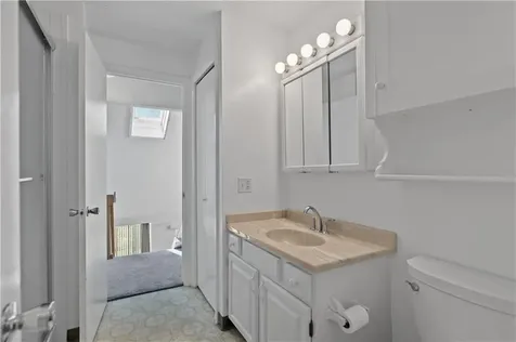 6 Fox Run Road Portsmouth RI 02871