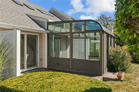 6 Fox Run Road Portsmouth RI 02871