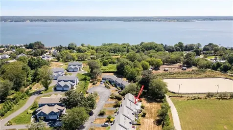 6 Fox Run Road Portsmouth RI 02871