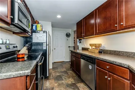 122 New Road East Providence RI 02916