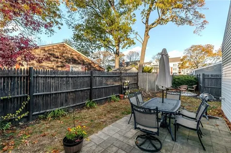 122 New Road East Providence RI 02916