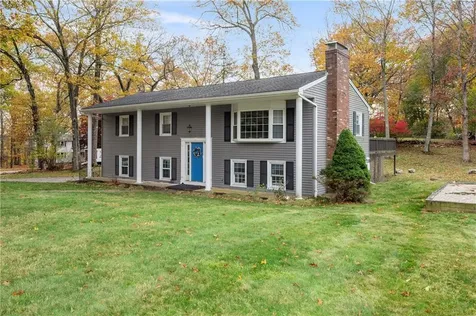 11 Secluded Court Cumberland RI 02864