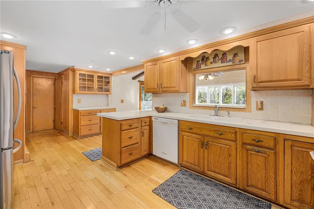 28 Hybrid Drive Cranston RI 02920