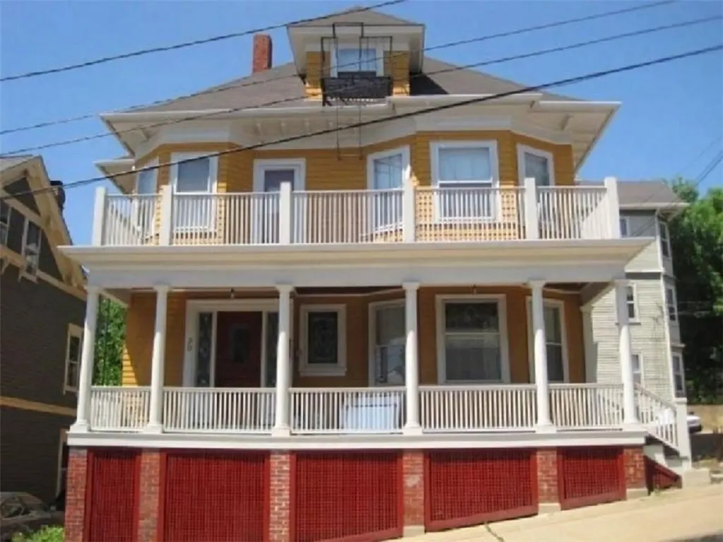 30 Halsey Street Providence RI 02906
