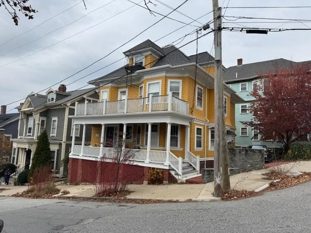 30 Halsey Street Providence RI 02906