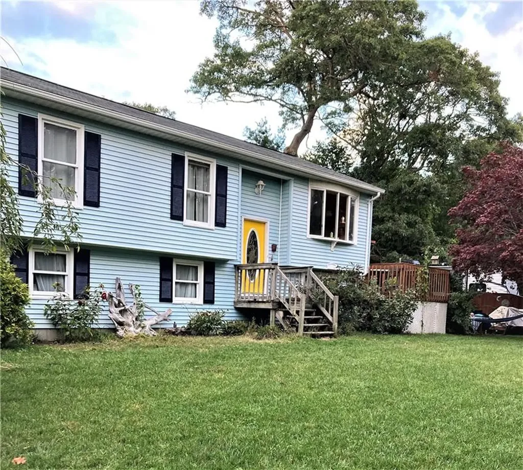 12 Mautucket Road South Kingstown RI 02879