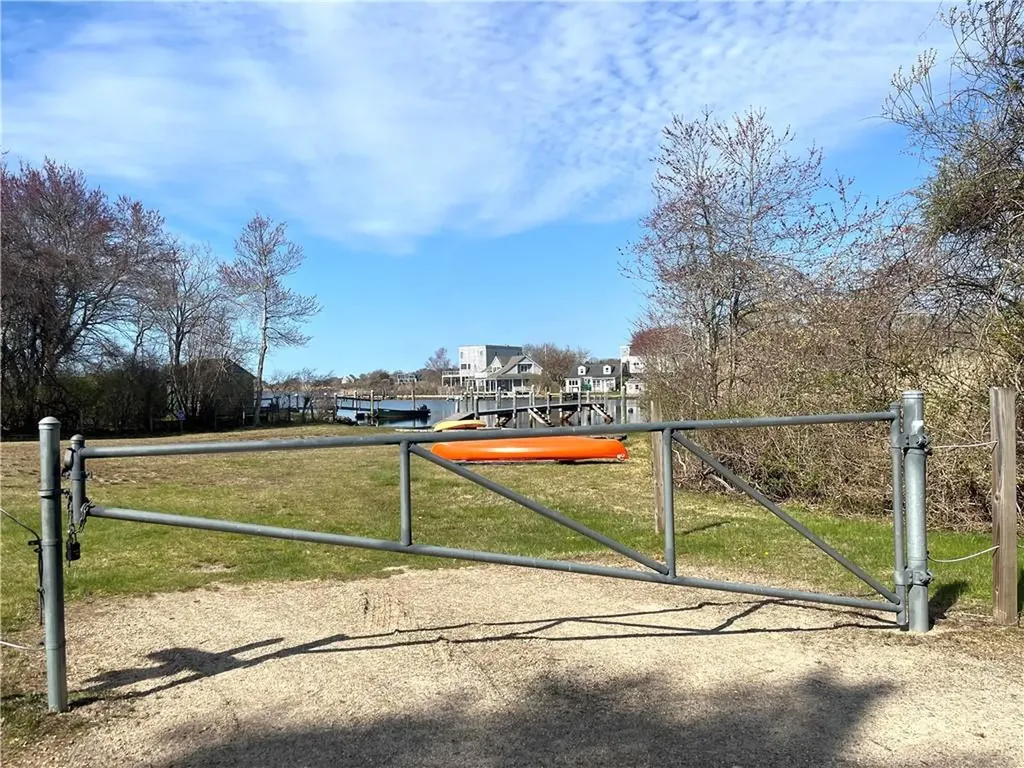 12 Mautucket Road South Kingstown RI 02879