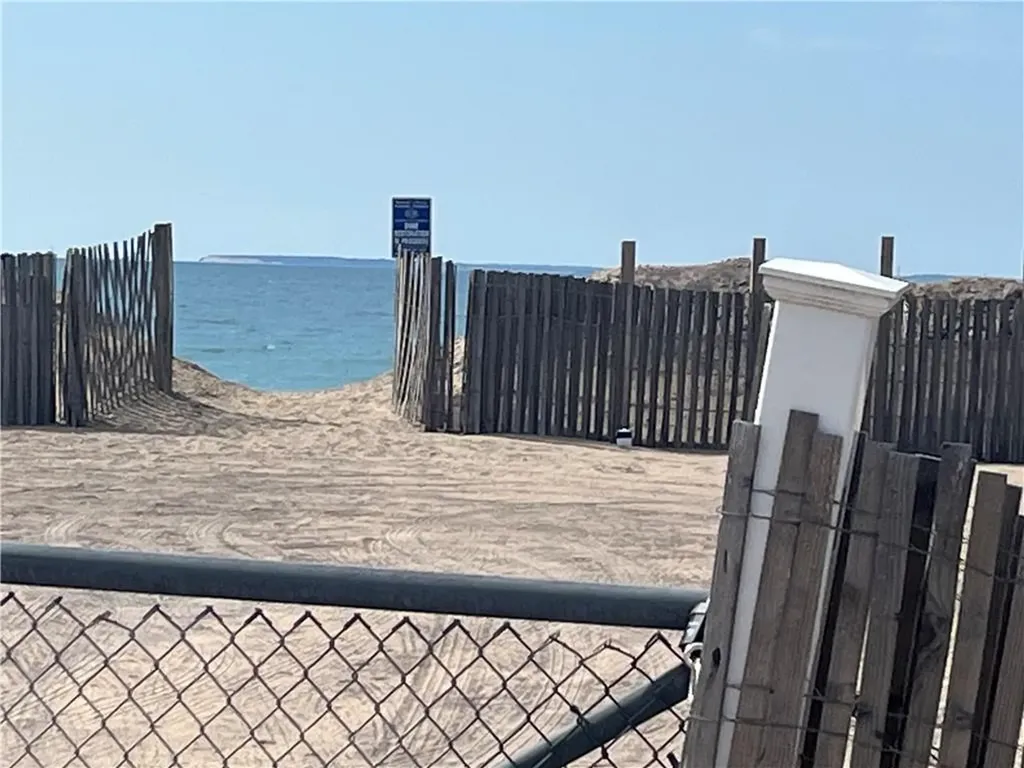 12 Mautucket Road South Kingstown RI 02879