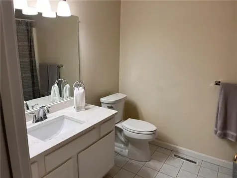 2 Fairlawn Way Lincoln RI 02865