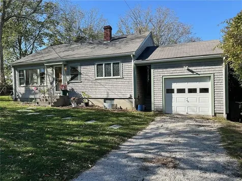 749 West Main Road Portsmouth RI 02871