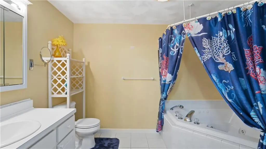 11 College Hill Road Warwick RI 02886