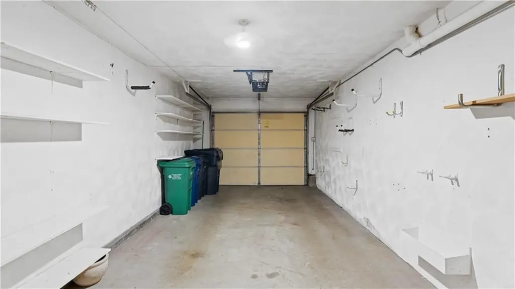 11 College Hill Road Warwick RI 02886