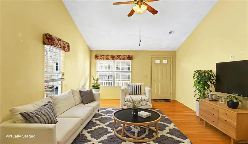 11 College Hill Road Warwick RI 02886