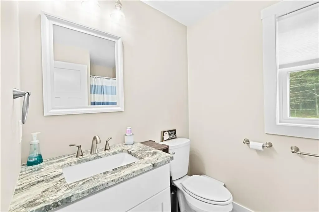 8 Big River Road Coventry RI 02816