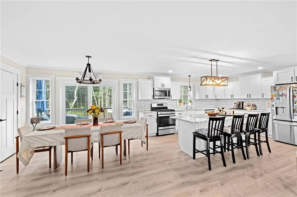 8 Big River Road Coventry RI 02816