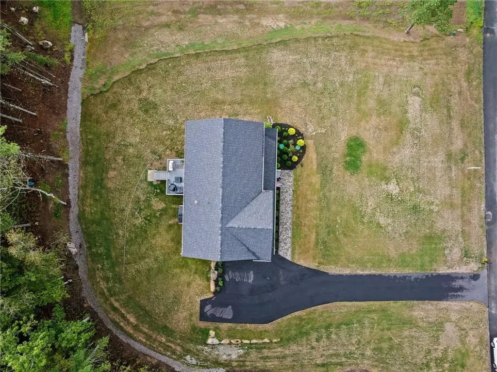 8 Big River Road Coventry RI 02816