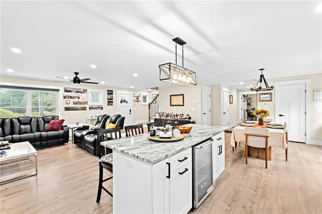 8 Big River Road Coventry RI 02816