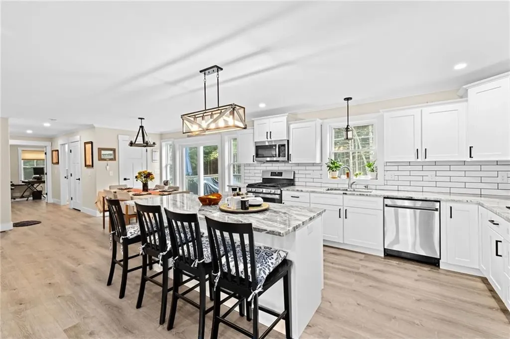 8 Big River Road Coventry RI 02816