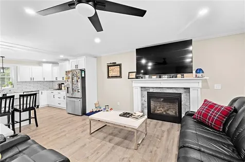 8 Big River Road Coventry RI 02816