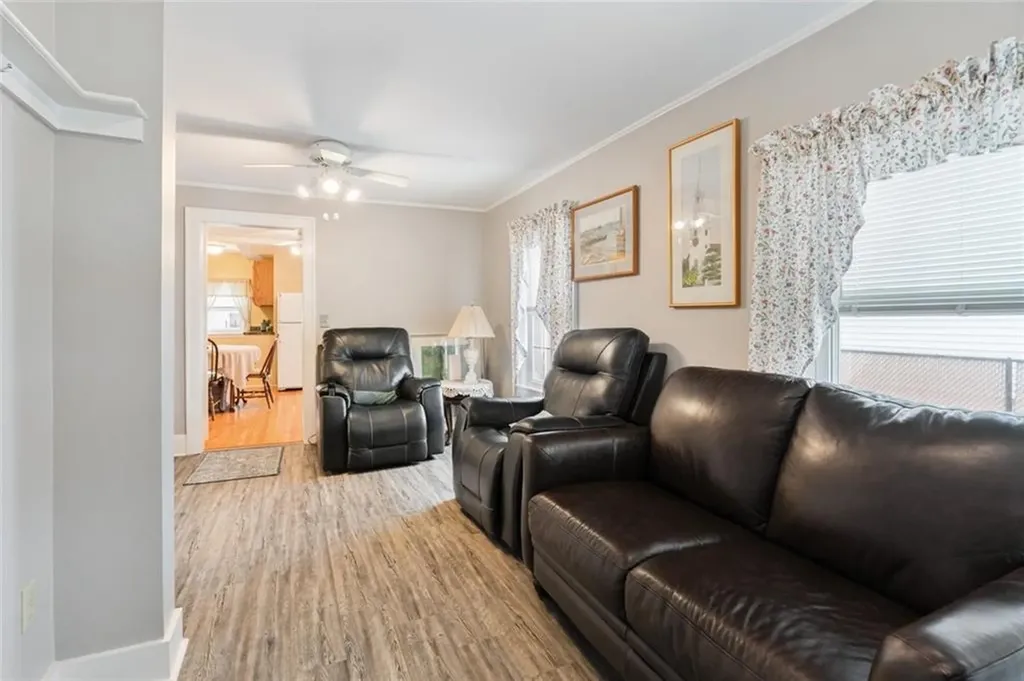 113 Oakland Avenue Pawtucket RI 02861