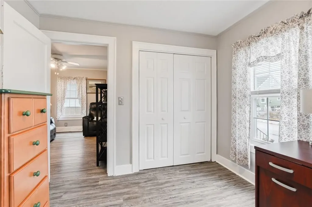 113 Oakland Avenue Pawtucket RI 02861