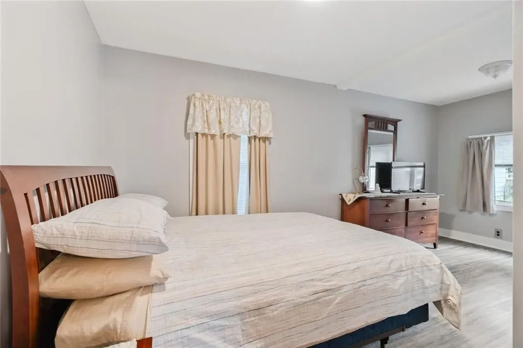 113 Oakland Avenue Pawtucket RI 02861