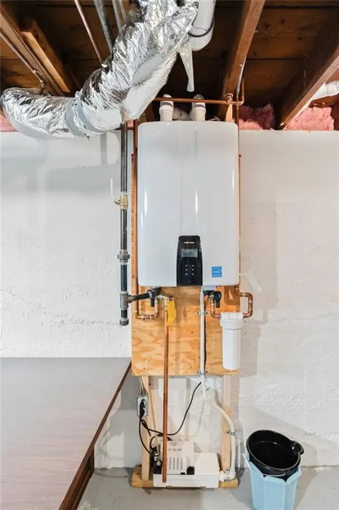 113 Oakland Avenue Pawtucket RI 02861