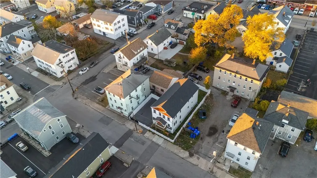 193 Harrison Street Pawtucket RI 02860