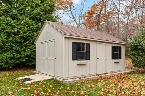 420 Cottrell Road Tiverton RI 02878