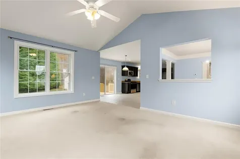 420 Cottrell Road Tiverton RI 02878