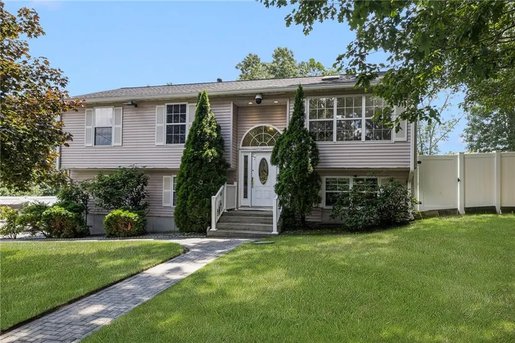 27 Tartaglia Street Johnston RI 02919