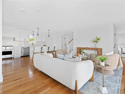 91 Houston Avenue Newport RI 02840