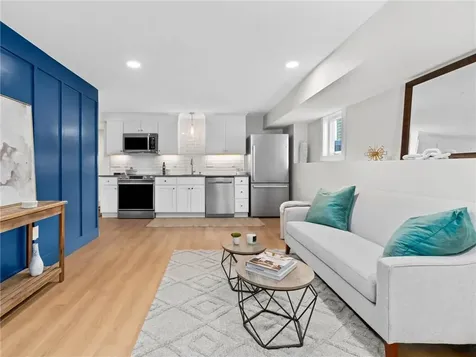 91 Houston Avenue Newport RI 02840