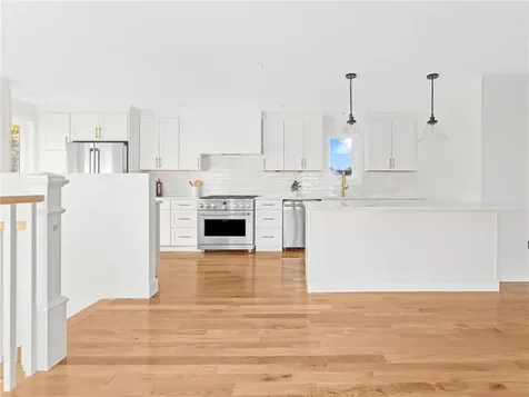 91 Houston Avenue Newport RI 02840